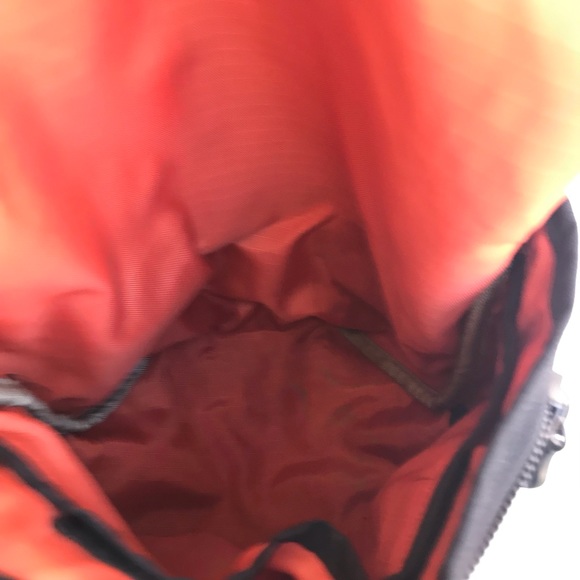 Crumpler Blunderbus small messenger bag - Picture 9 of 10